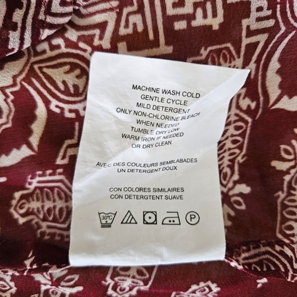 A Pea in the Pod Nursing Maternity Blouse Red Maroon Floral Tribal Size Medium - Picture 12 of 13
